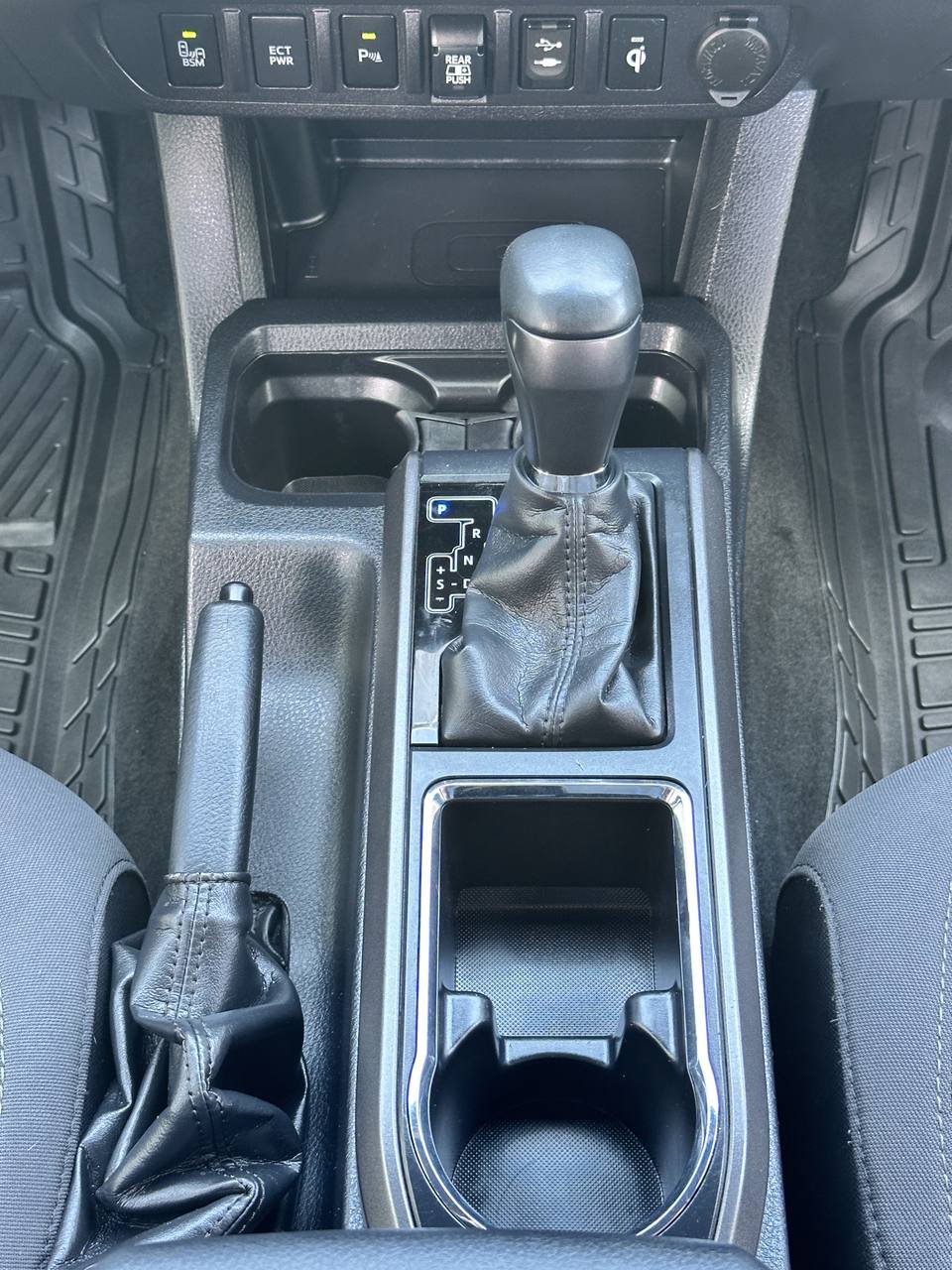 Used 2019 Toyota Tacoma TRD Off-Road w/ Technology Package AWD/4WD image 30