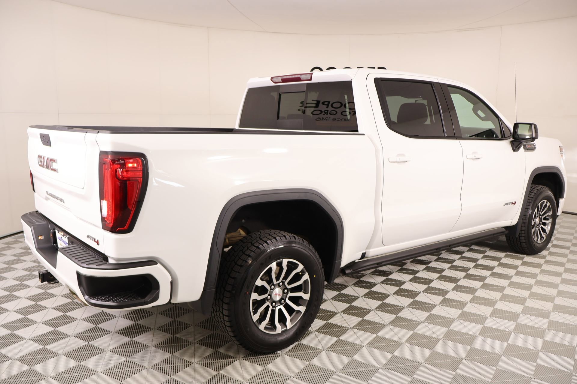 Used 2022 GMC Sierra 1500 AT4 w/ AT4 Preferred Package AWD/4WD image 20