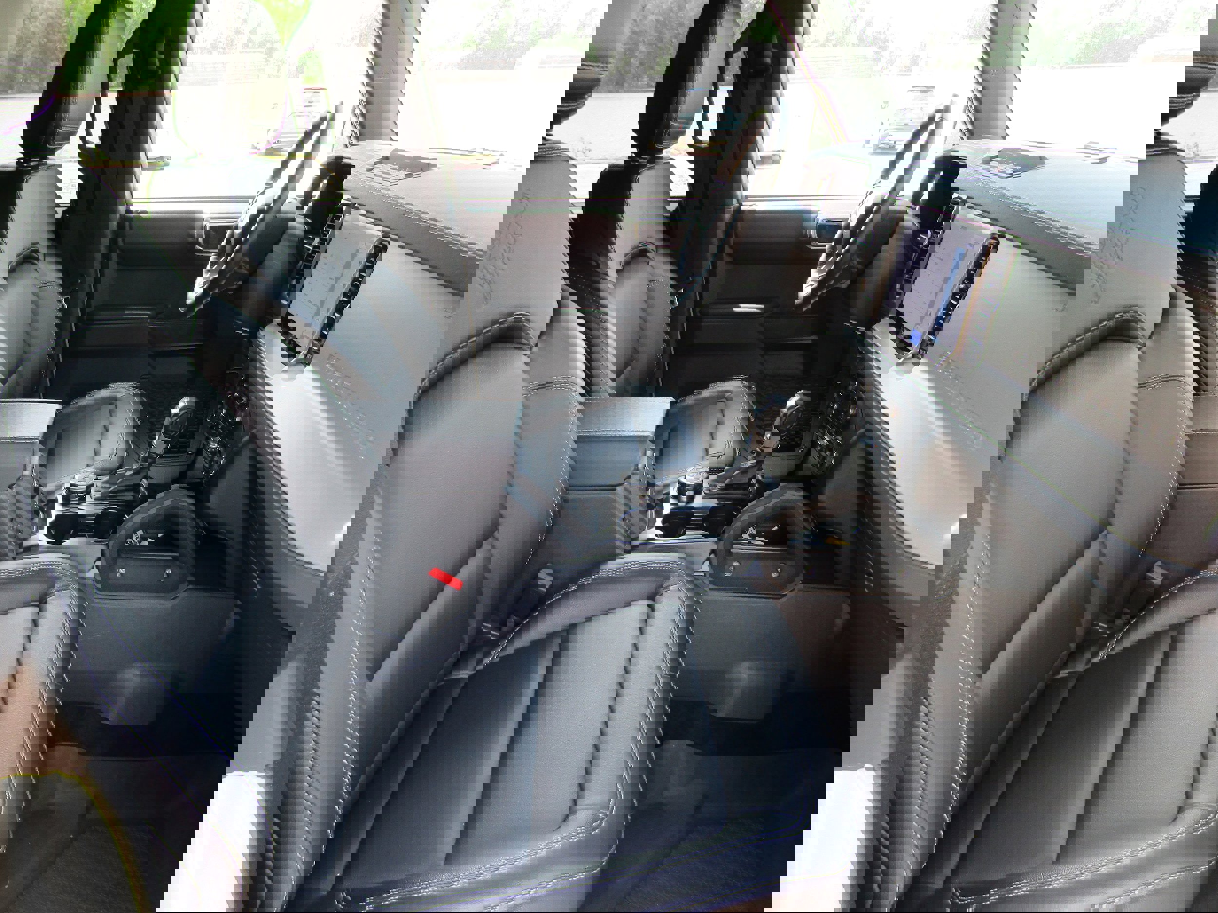 Used 2025 Ford Bronco Outer Banks w/ Sasquatch Package AWD/4WD image 18