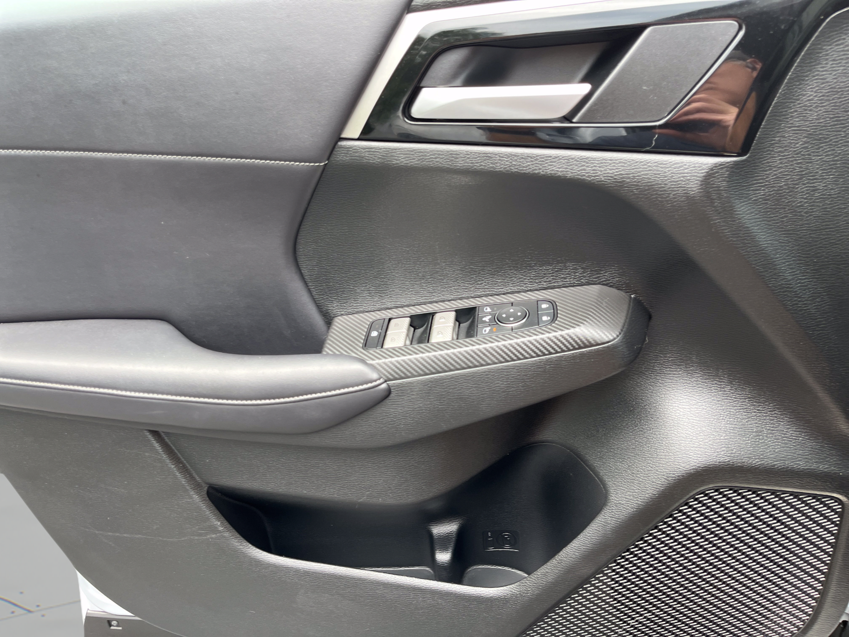 Used 2024 Mitsubishi Outlander Ralliart AWD/4WD image 31