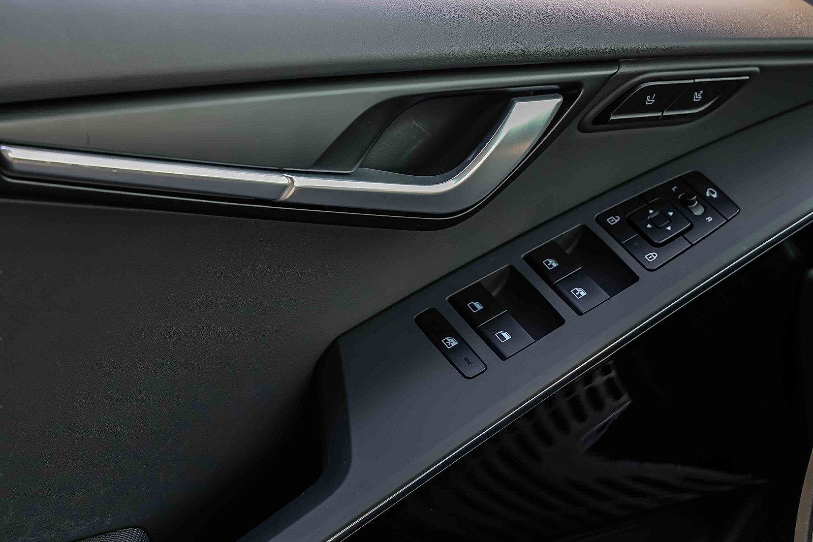 Certified 2024 Kia Niro Wave image 14