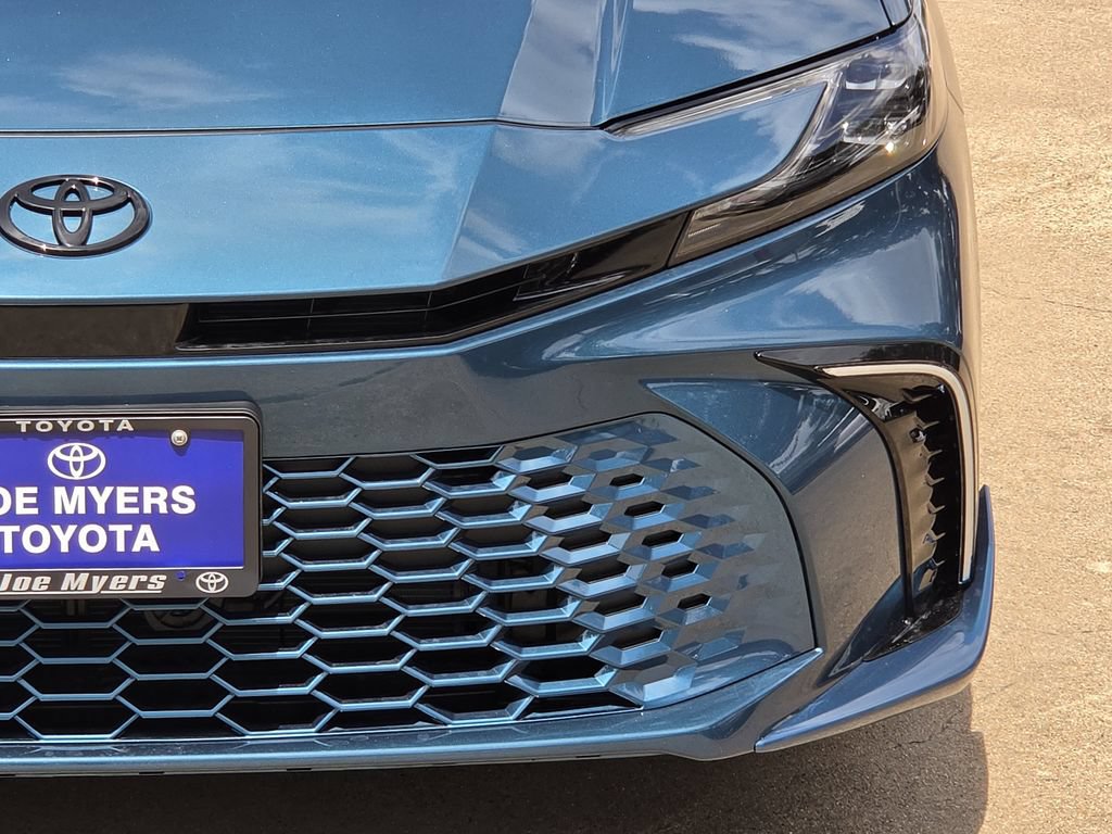 New 2026 Toyota Camry XSE FWD image 4