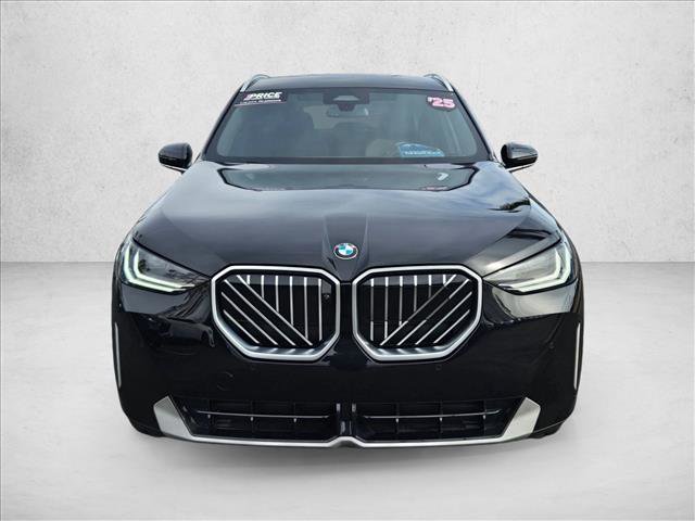 Used 2025 BMW X3 xDrive30i w/ Premium Package image 2