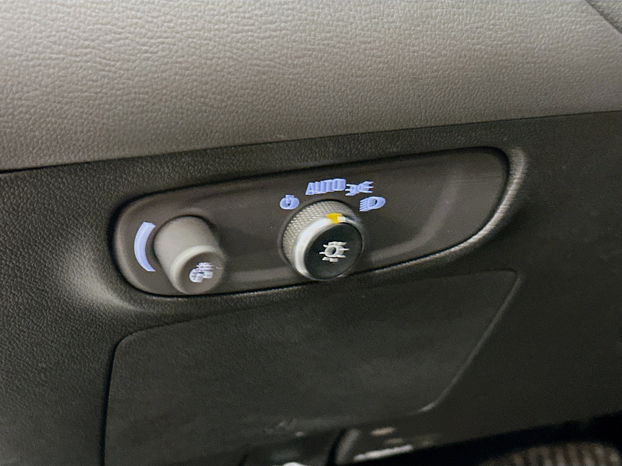 Used 2025 Buick Encore GX Preferred image 17