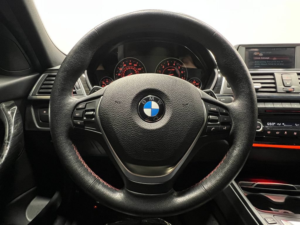 Used 2018 BMW 330e RWD image 22