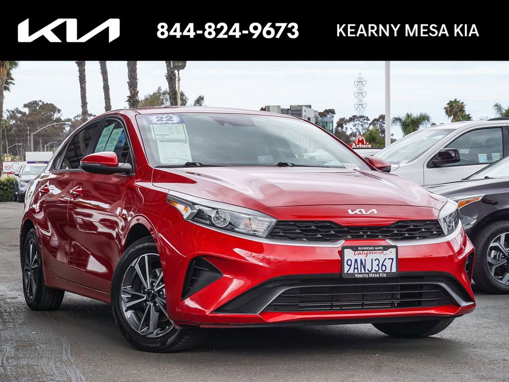 Certified 2022 Kia Forte LXS w/ LXS Technology Package FWD image 1