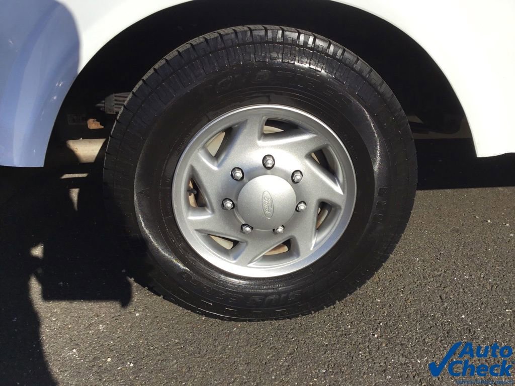 Used 2016 Ford E-350 and Econoline 350 Super Duty image 18