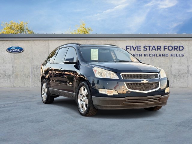Used 2009 Chevrolet Traverse LT w/ California Edition Package FWD image 1