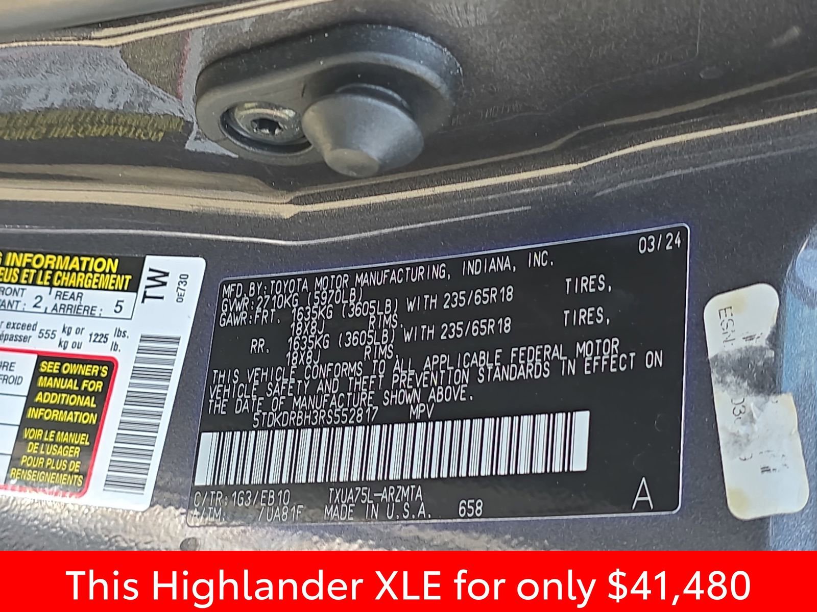 Used 2024 Toyota Highlander XLE AWD/4WD image 44