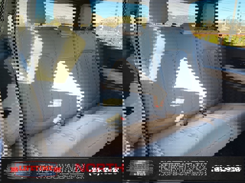 New 2026 Jeep Grand Wagoneer Summit image 27