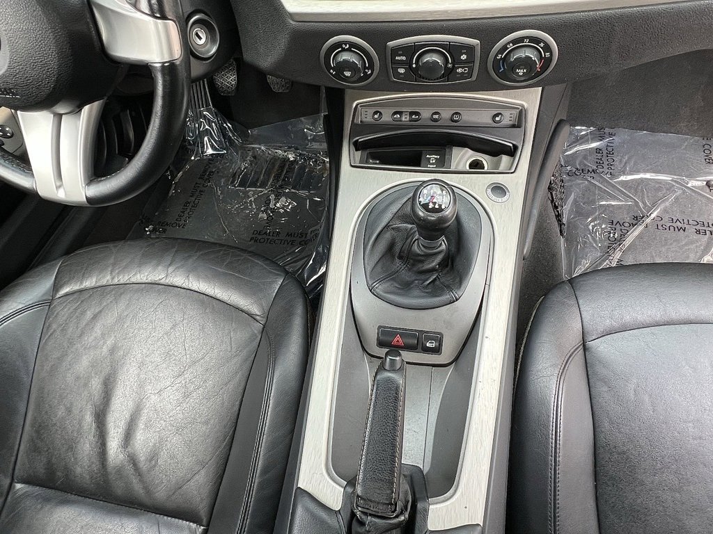 Used 2003 BMW Z4 2.5i image 38