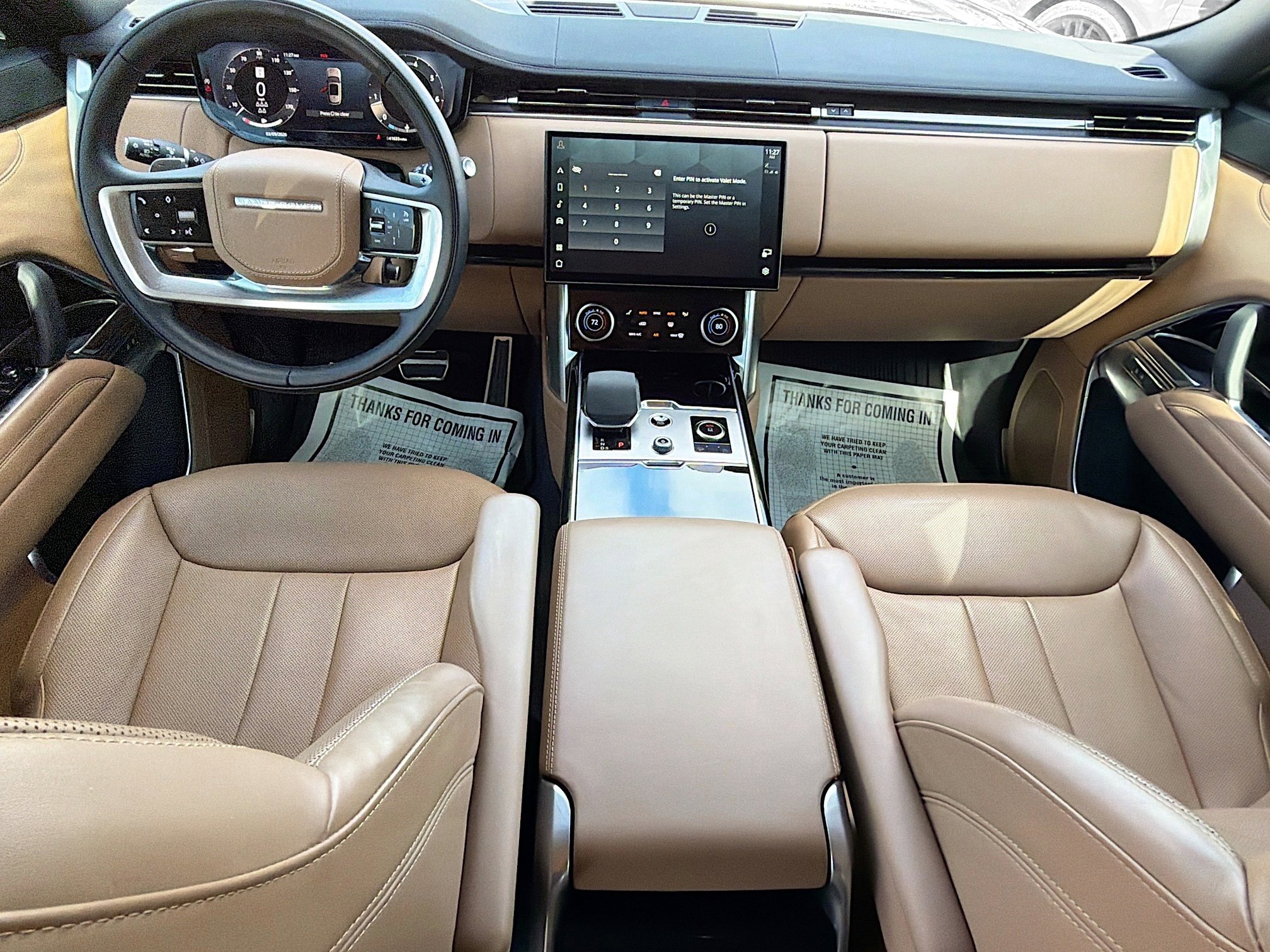 Used 2023 Land Rover Range Rover Long Wheelbase SE image 16