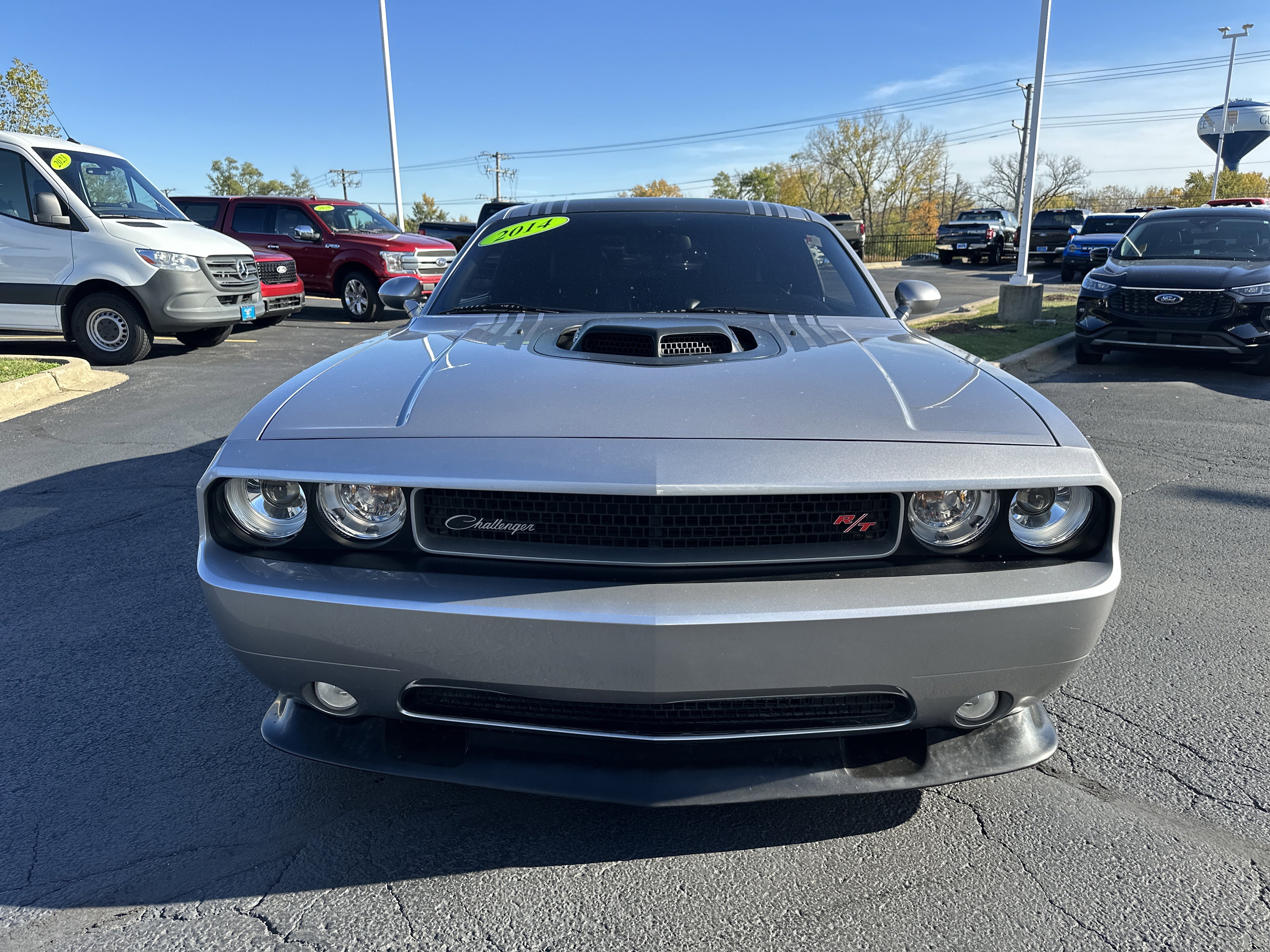 Used 2014 Dodge Challenger R/T image 9