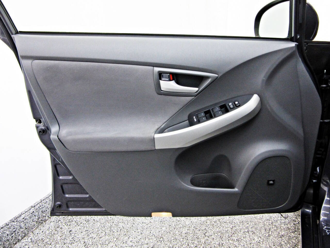 Used 2010 Toyota Prius Three image 7