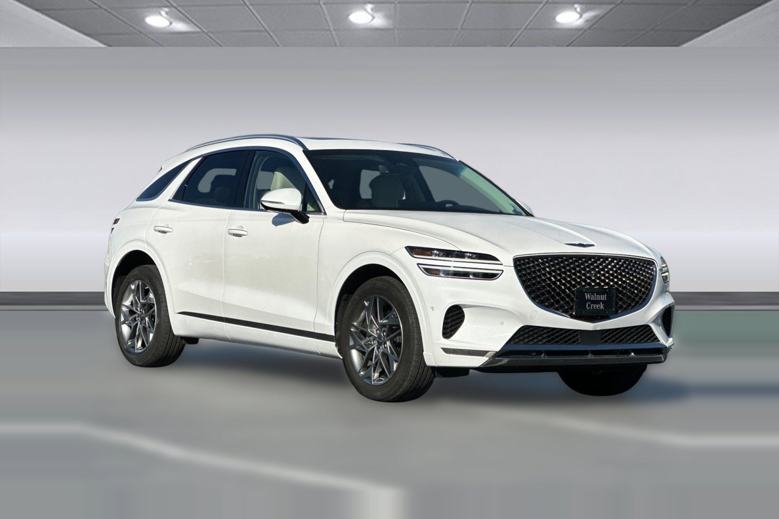 Used 2022 Genesis GV70 2.5T w/ Advanced Package image 6