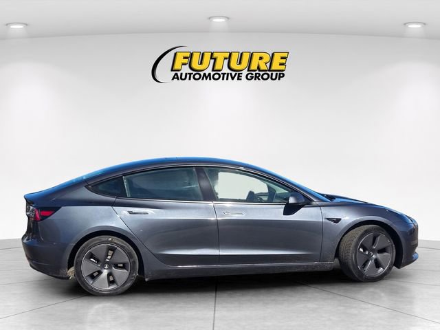 Used 2023 Tesla Model 3 Standard Range image 3