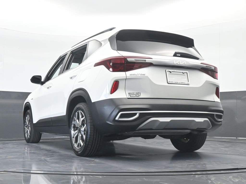 Used 2022 Kia Seltos EX image 61