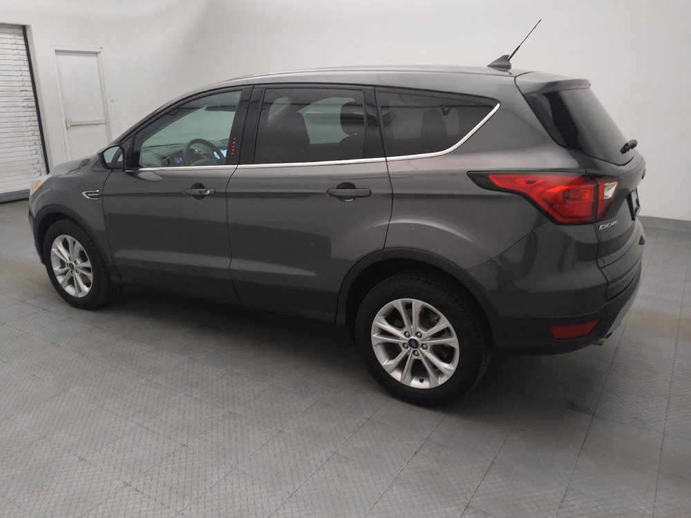 Used 2019 Ford Escape SE FWD image 3