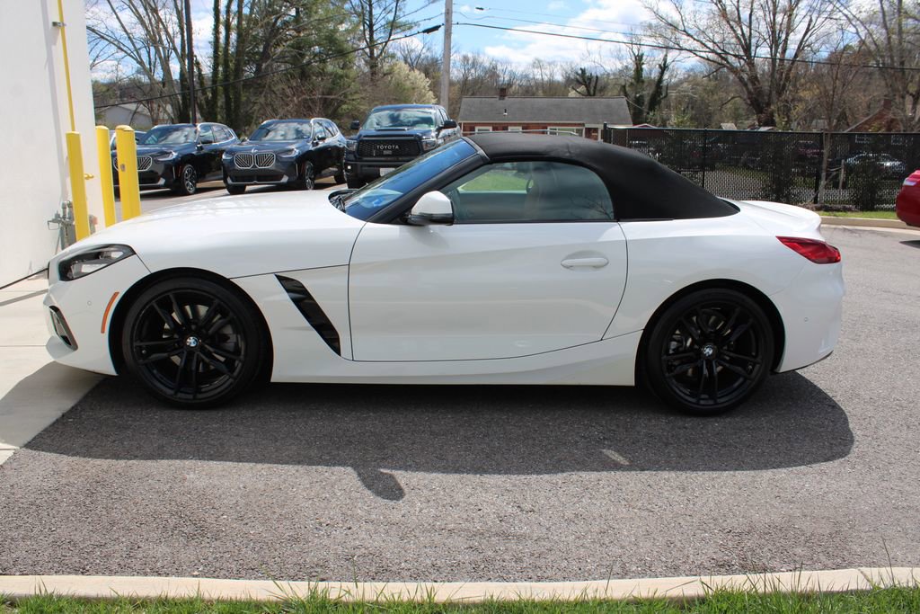 Used 2023 BMW Z4 sDrive30i w/ Premium Package image 12