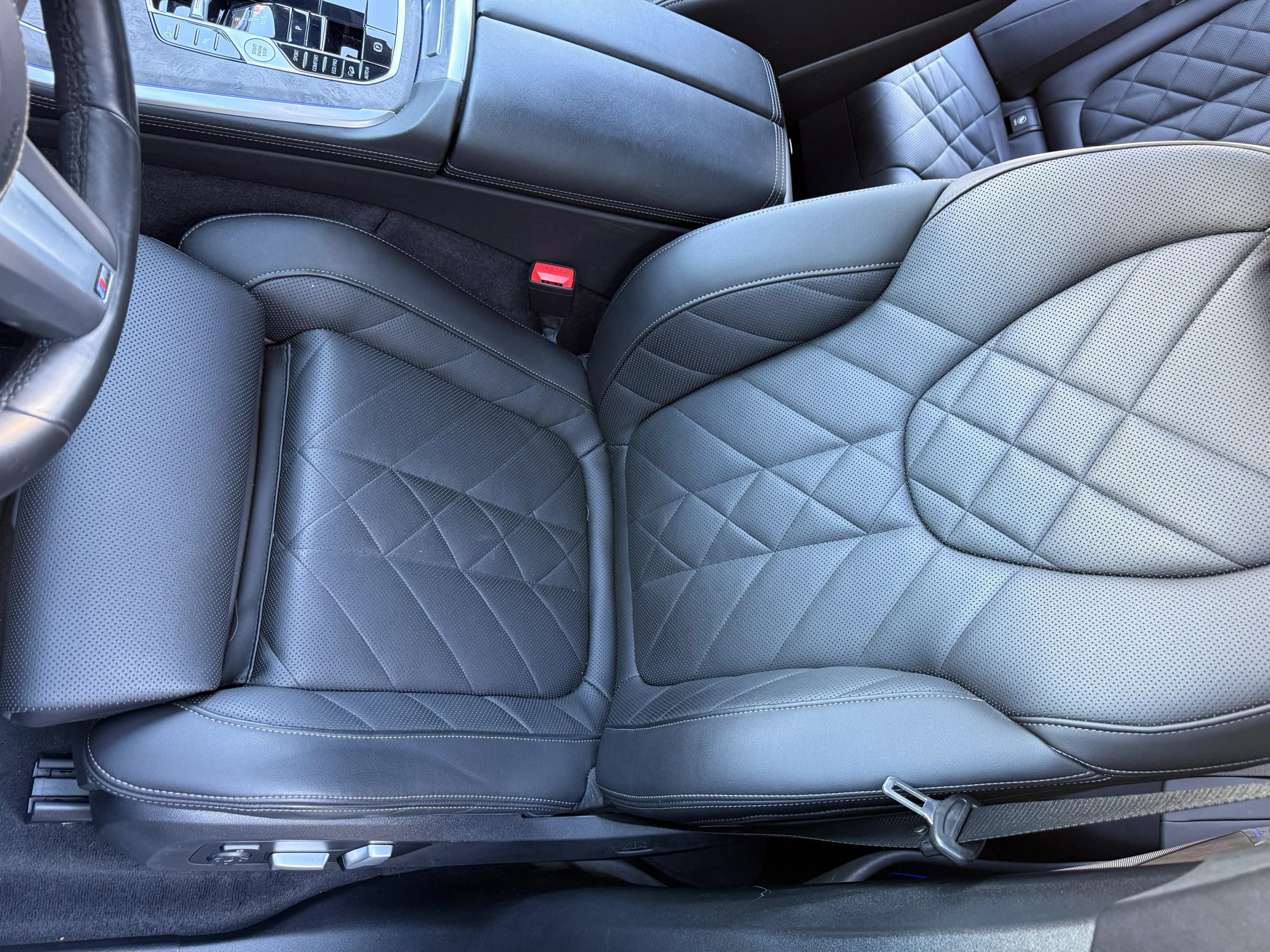 Used 2024 BMW X5 xDrive40i w/ M Sport Package image 25