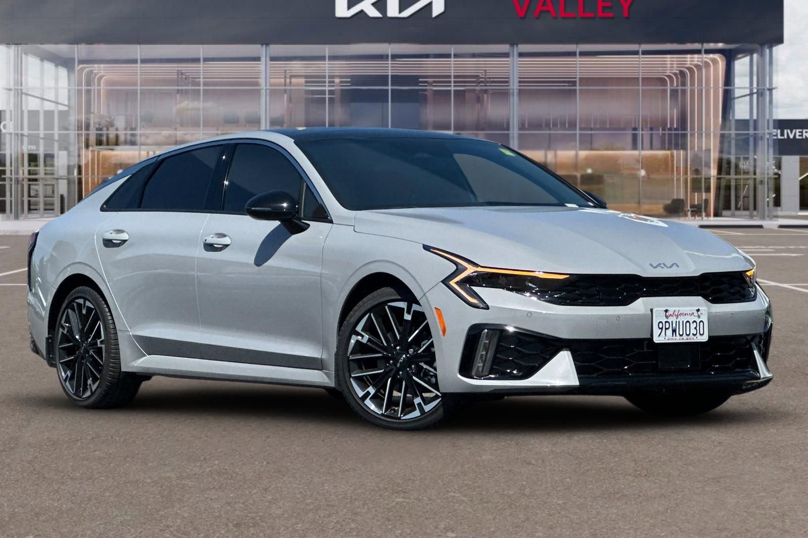 Used 2025 Kia K5 GT-Line w/ GT-Line Premium Package FWD image 2