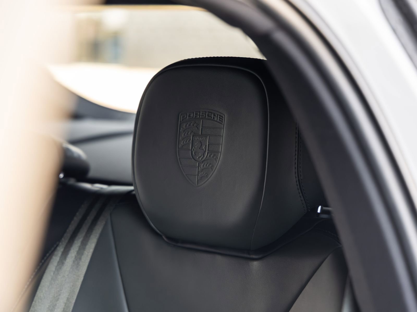 Certified 2024 Porsche Cayenne S w/ Premium Package Plus (PP1) image 38