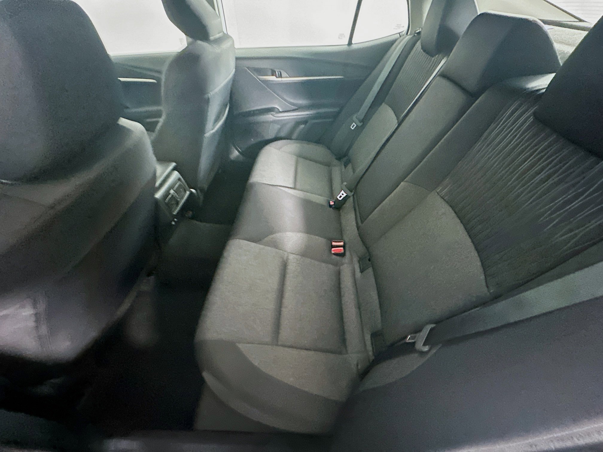 Used 2025 Toyota Camry LE image 28