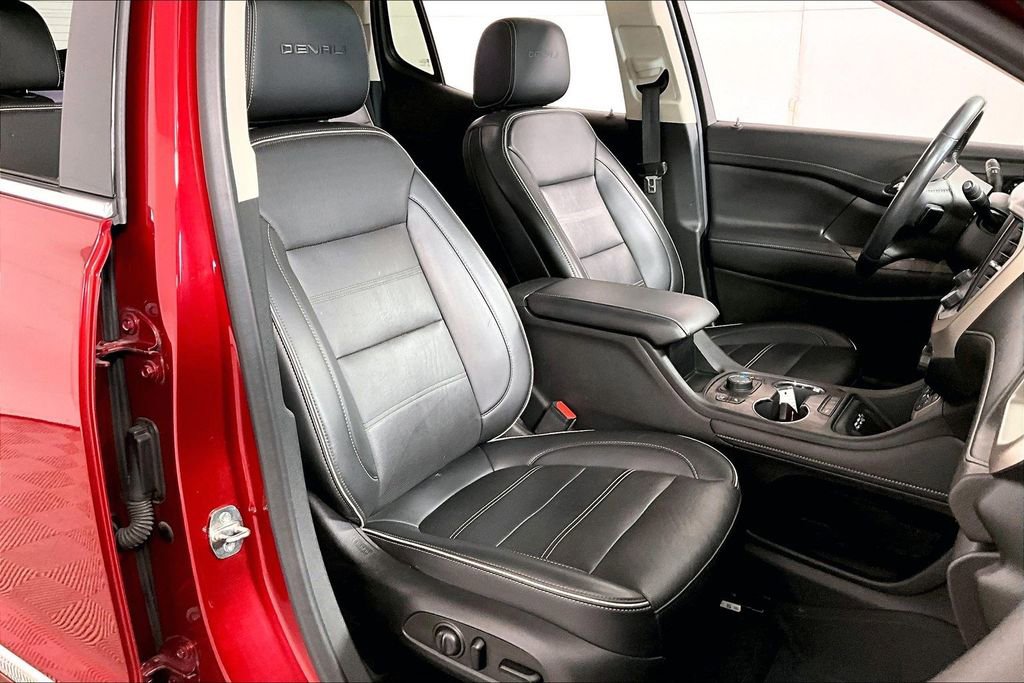 Used 2021 GMC Acadia Denali w/ Denali Ultimate Package image 7