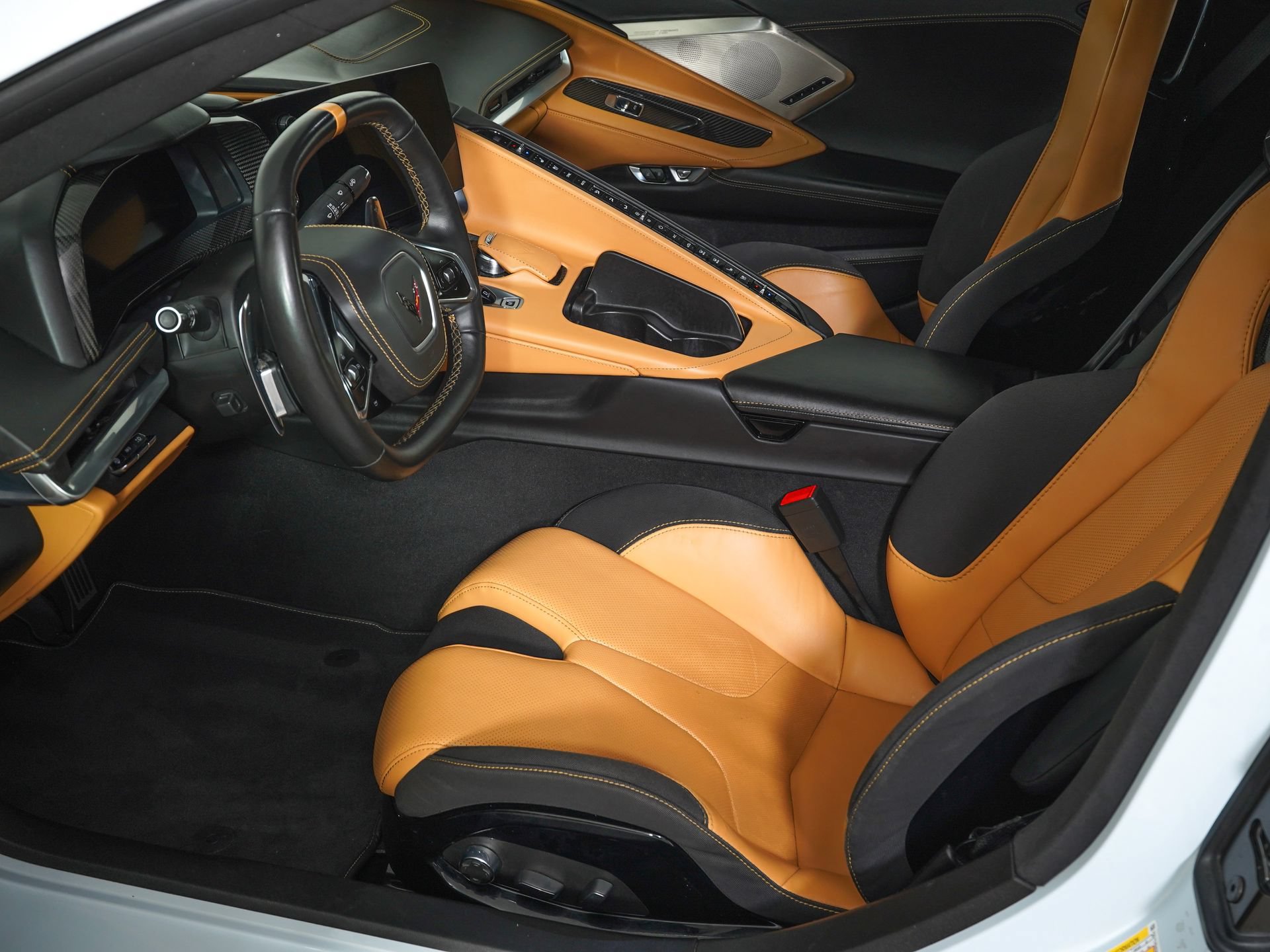 Used 2021 Chevrolet Corvette Stingray Premium Cpe w/ Z51 Performance Package RWD image 11