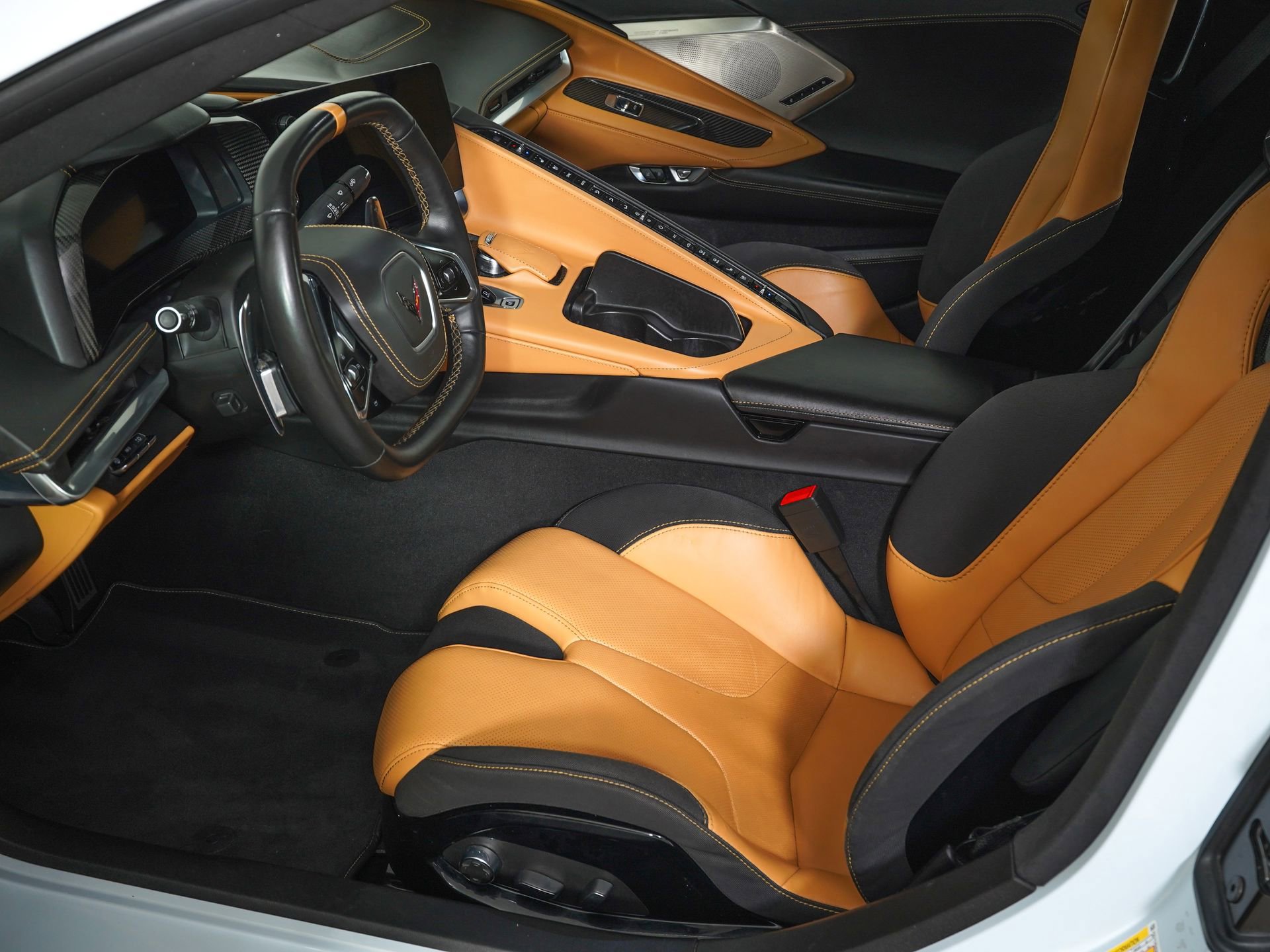 Used 2021 Chevrolet Corvette Stingray Premium Cpe w/ Z51 Performance Package RWD image 11