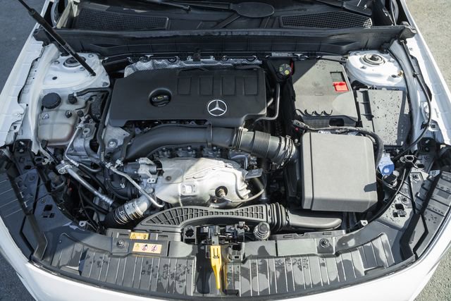 Used 2022 Mercedes-Benz GLB 250 4MATIC image 20