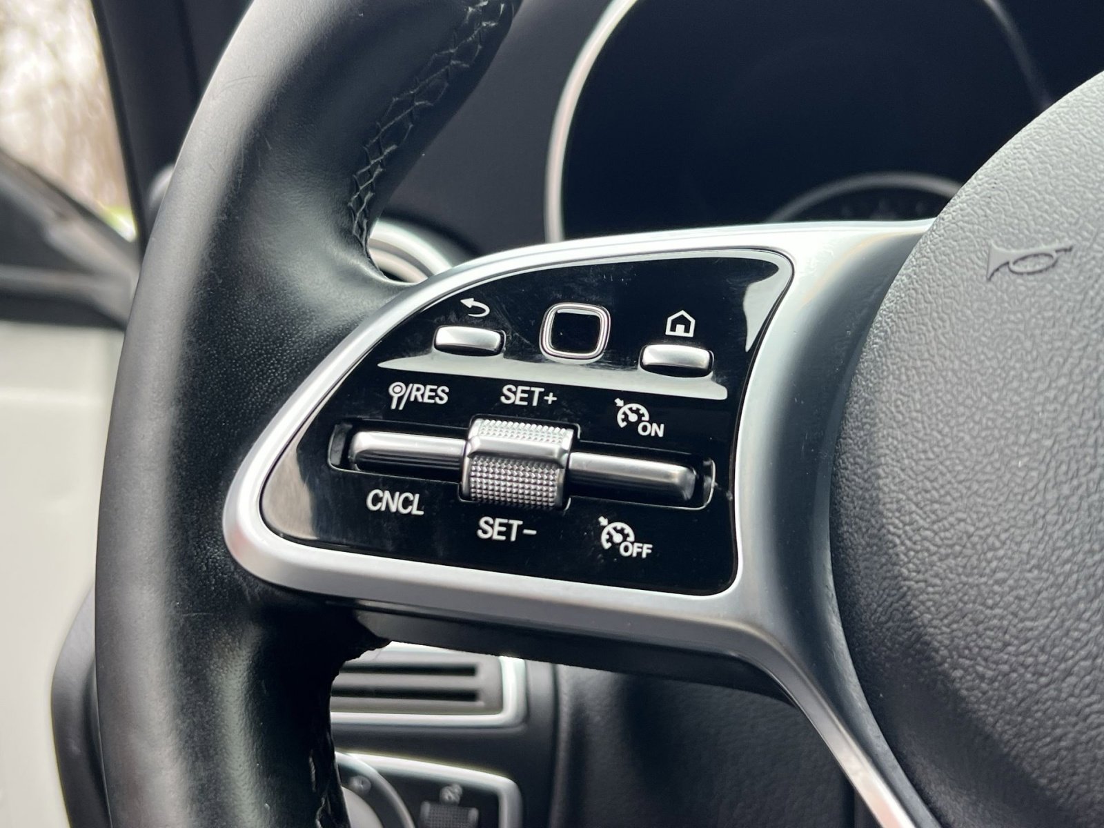 Used 2019 Mercedes-Benz C 300 C 300 image 30