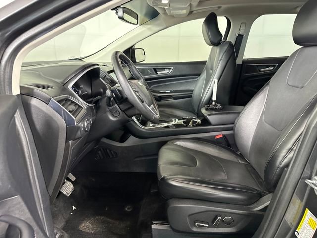 Used 2018 Ford Edge Titanium w/ Equipment Group 301A image 11