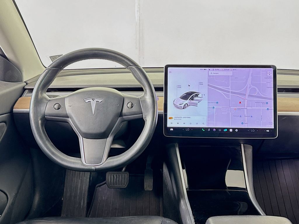 Used 2018 Tesla Model 3 Long Range image 23