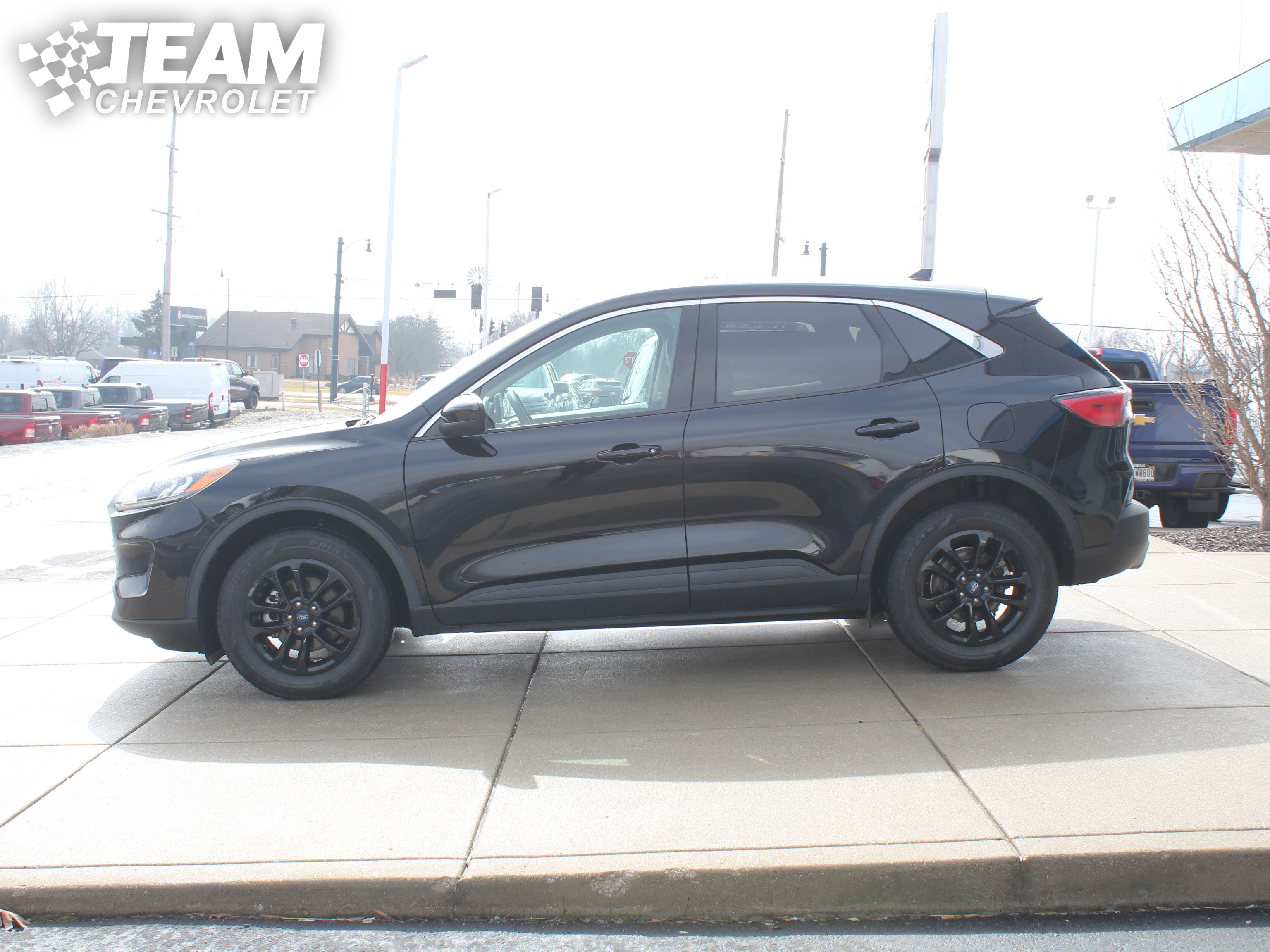 Used 2020 Ford Escape SE image 7