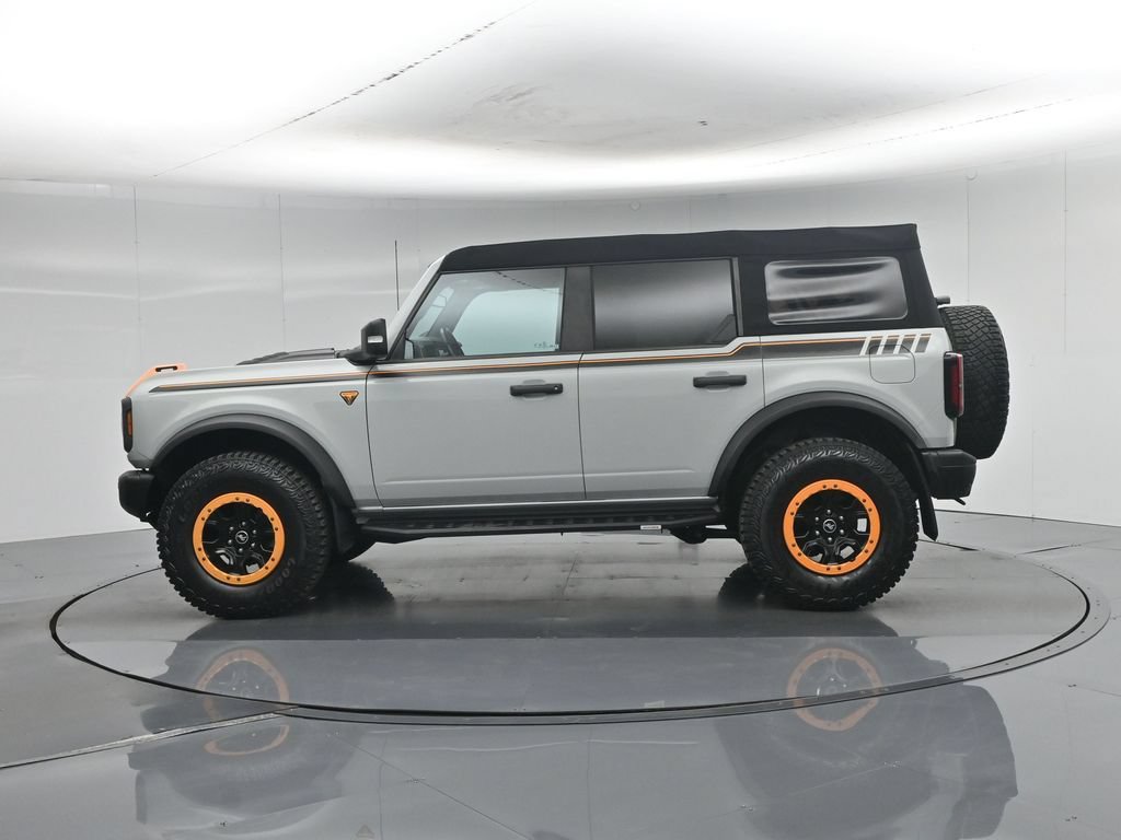 Certified 2023 Ford Bronco Badlands w/ Sasquatch Package AWD/4WD image 28