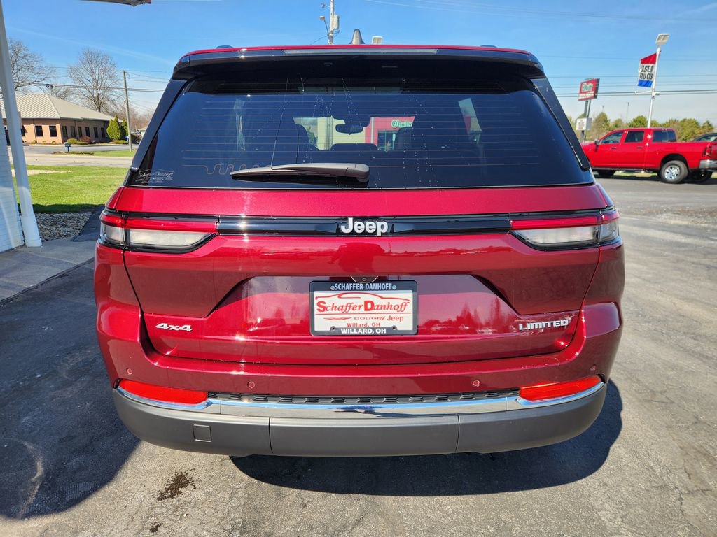 Used 2024 Jeep Grand Cherokee Limited image 4