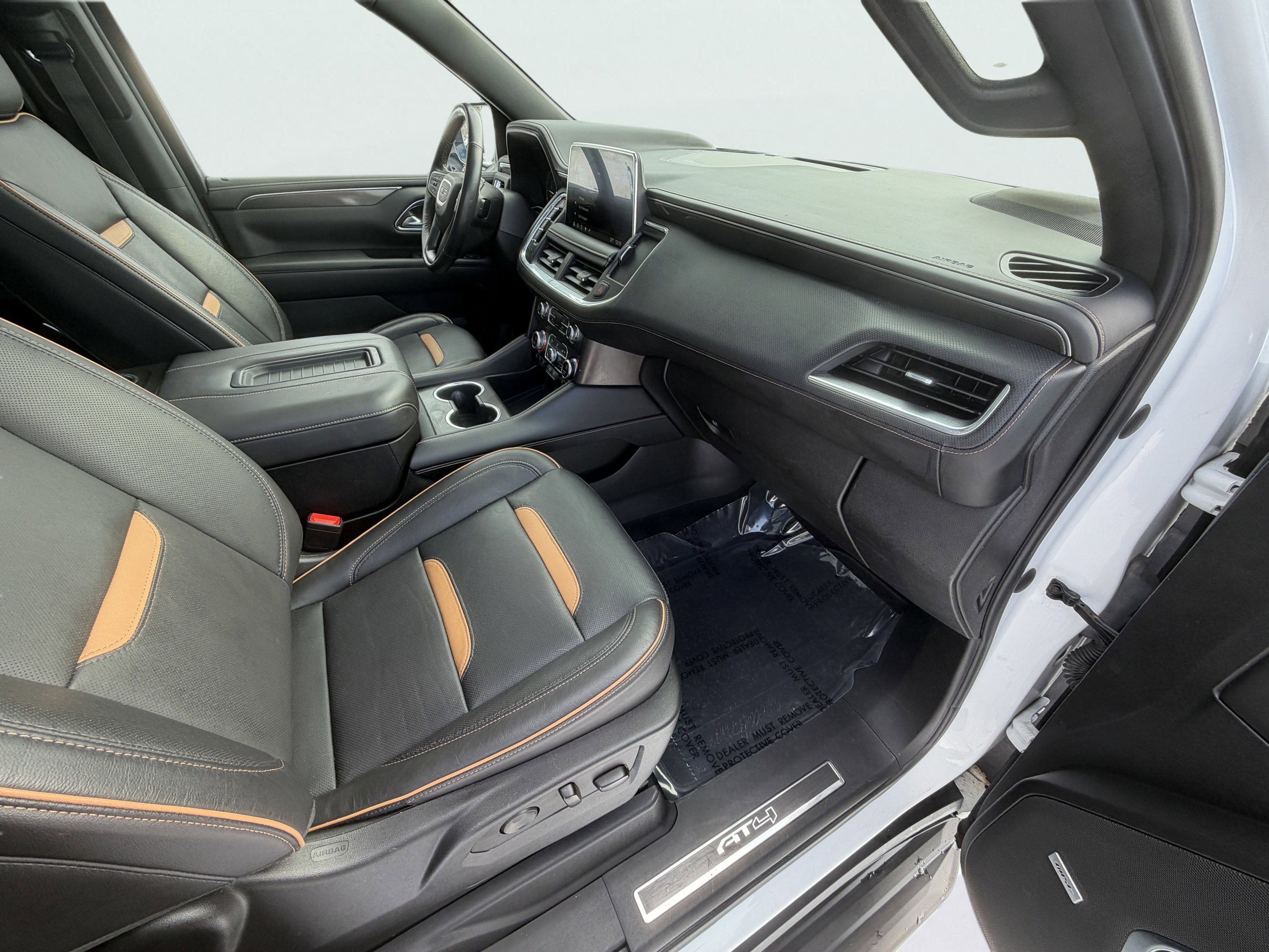 Used 2021 GMC Yukon AT4 w/ Technology Package image 35