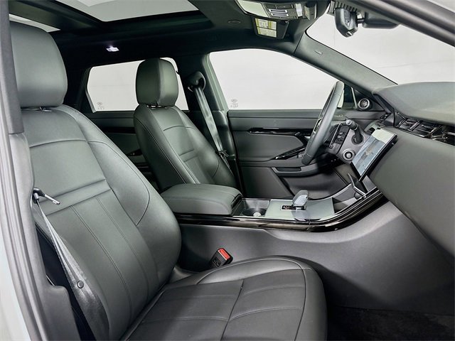 Used 2025 Land Rover Range Rover Evoque Dynamic SE image 31