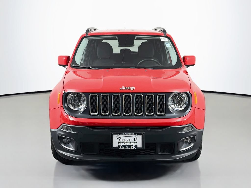 Used 2017 Jeep Renegade Latitude FWD image 2