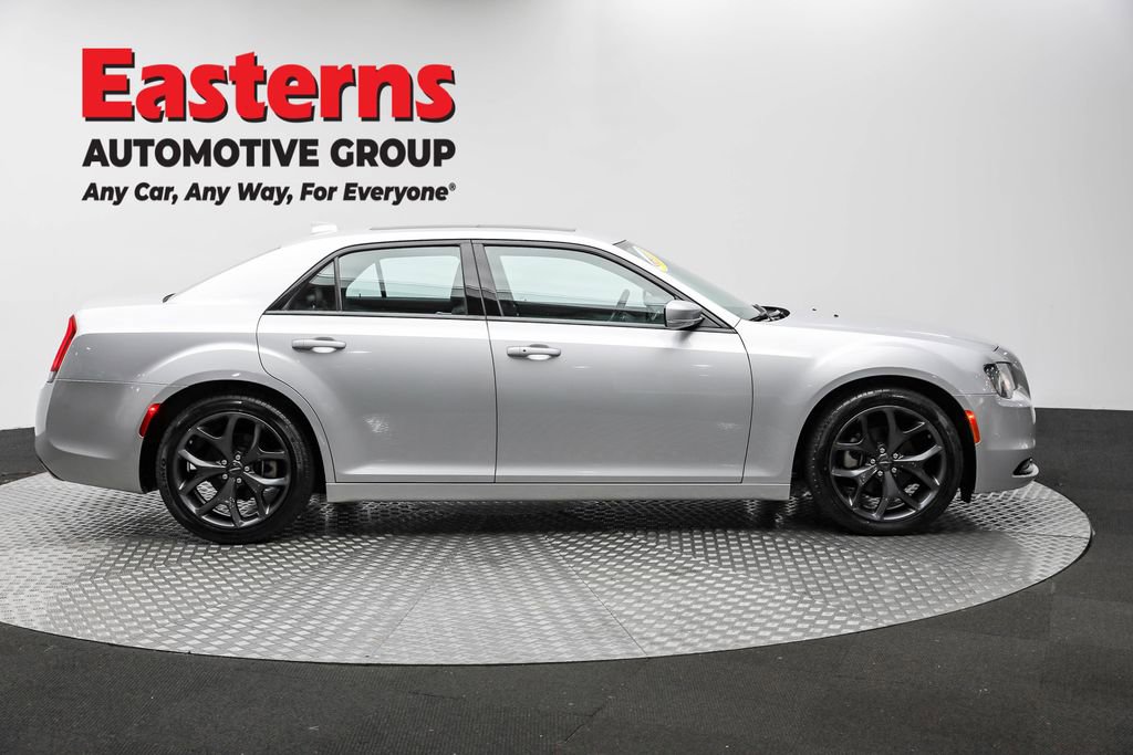 Used 2023 Chrysler 300 S image 4