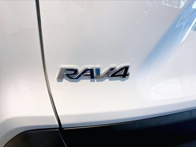 Used 2019 Toyota RAV4 XLE w/ All Weather Liner Package AWD/4WD image 33