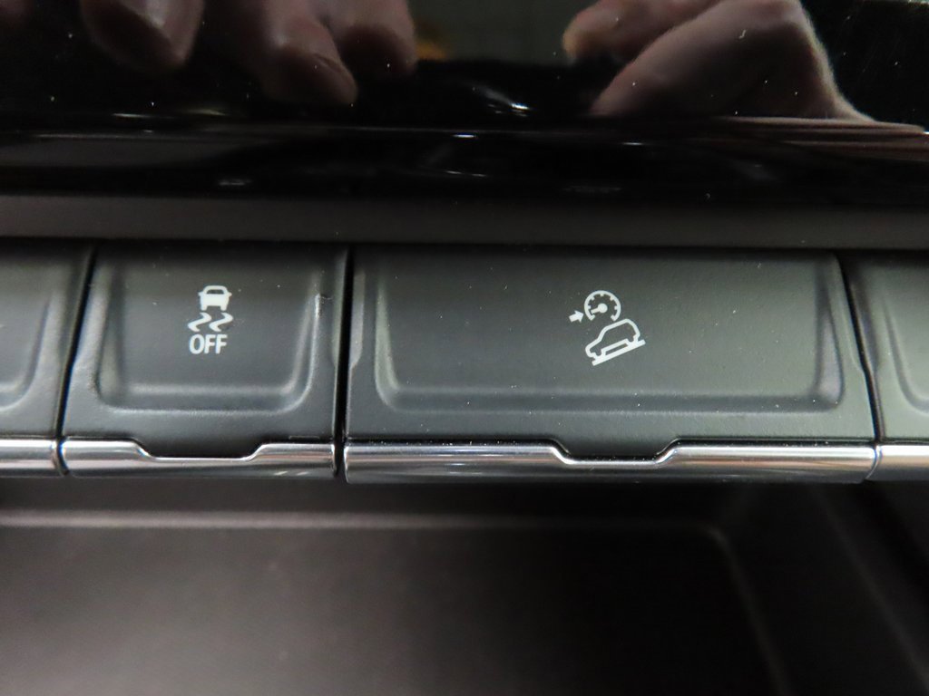 Used 2024 GMC Sierra 3500 Denali Ultimate image 75