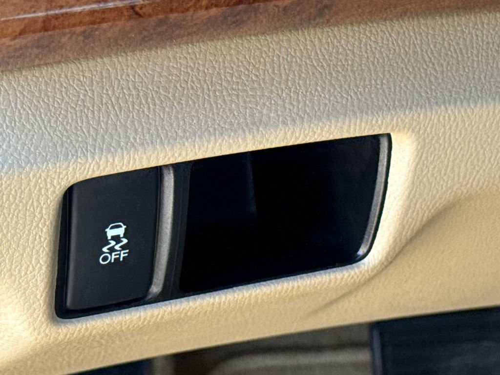 Used 2012 Honda Accord EX-L image 23