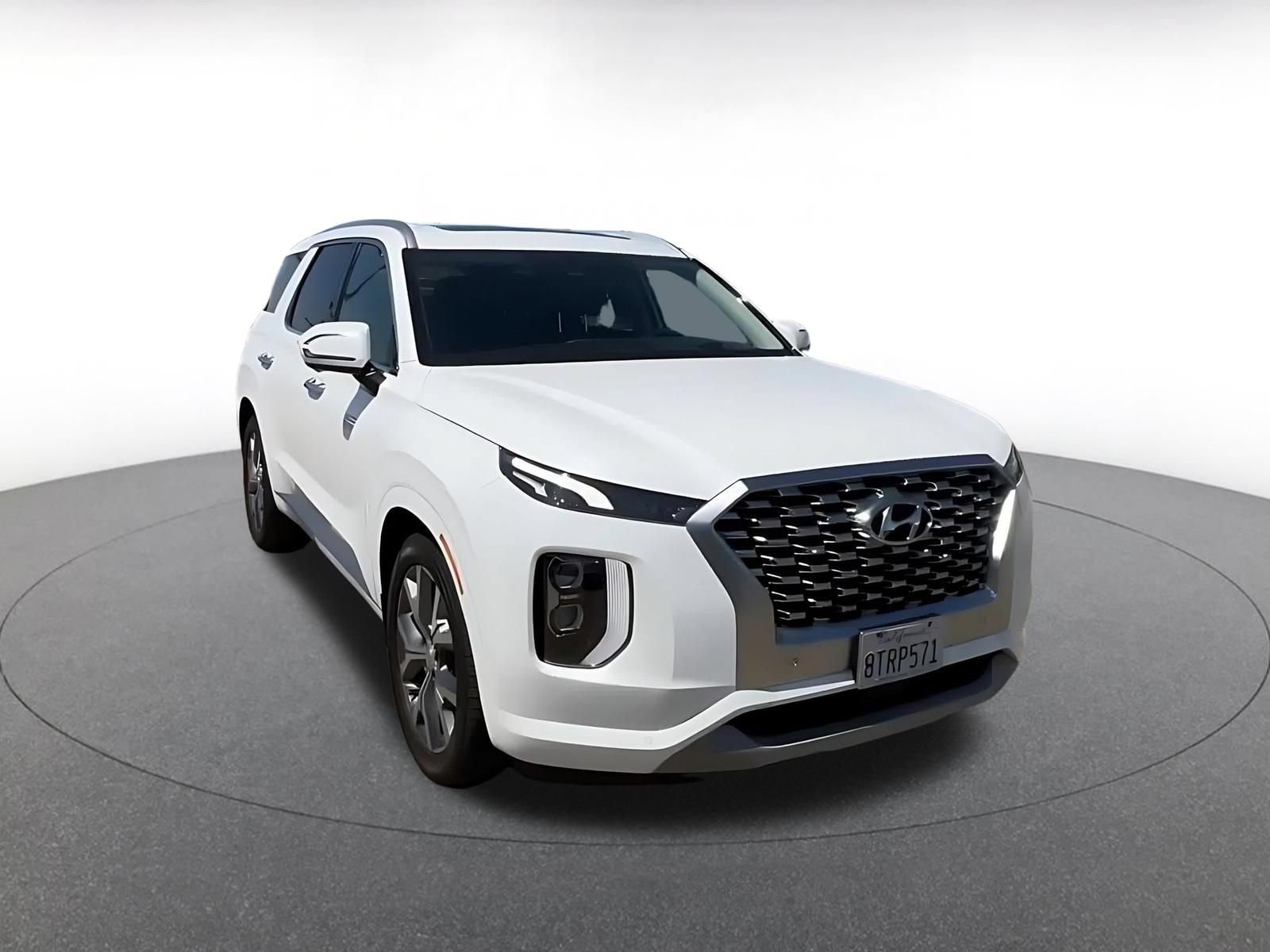 Used 2021 Hyundai Palisade Limited FWD image 3