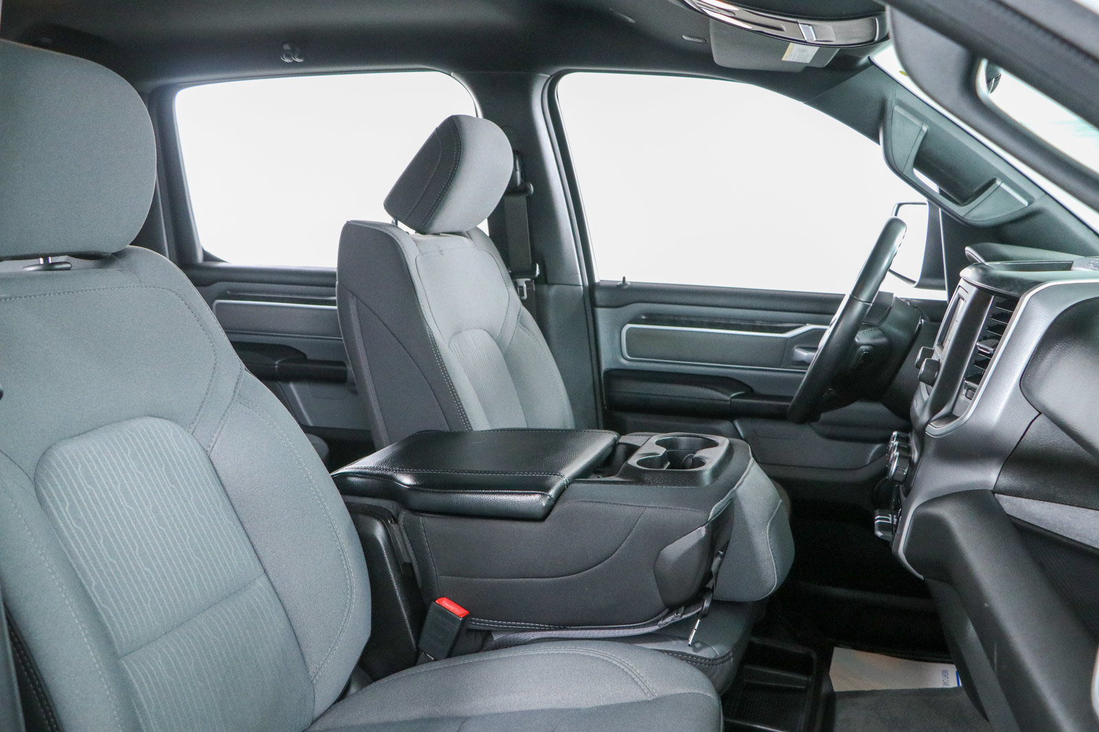 Used 2022 RAM 1500 Big Horn AWD/4WD image 27