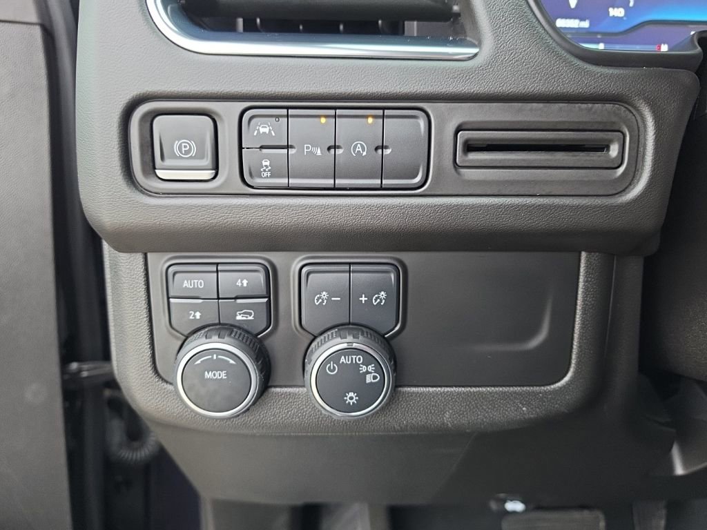 Used 2023 Chevrolet Tahoe LT AWD/4WD image 21