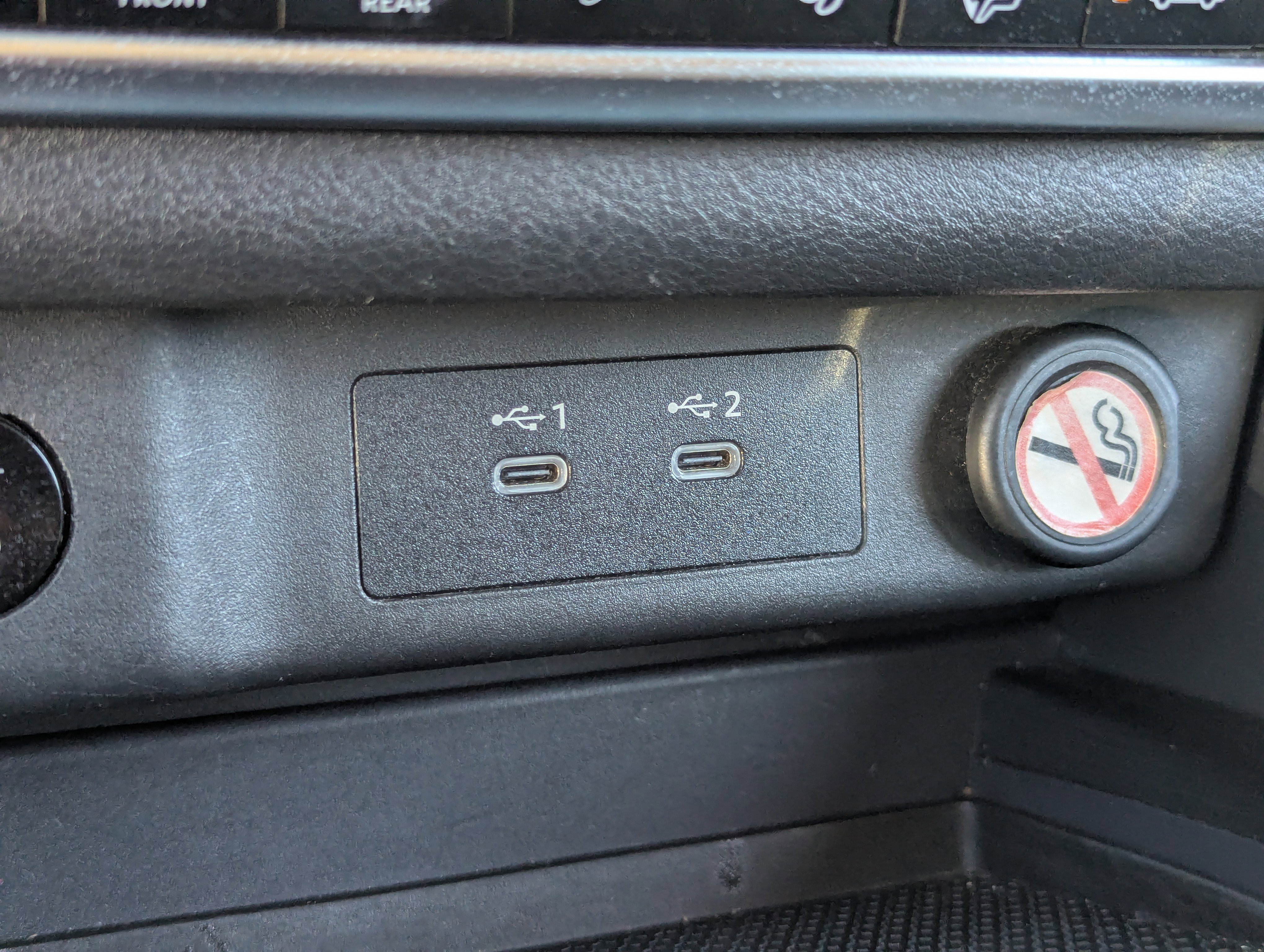 Used 2024 Nissan Rogue SV image 27