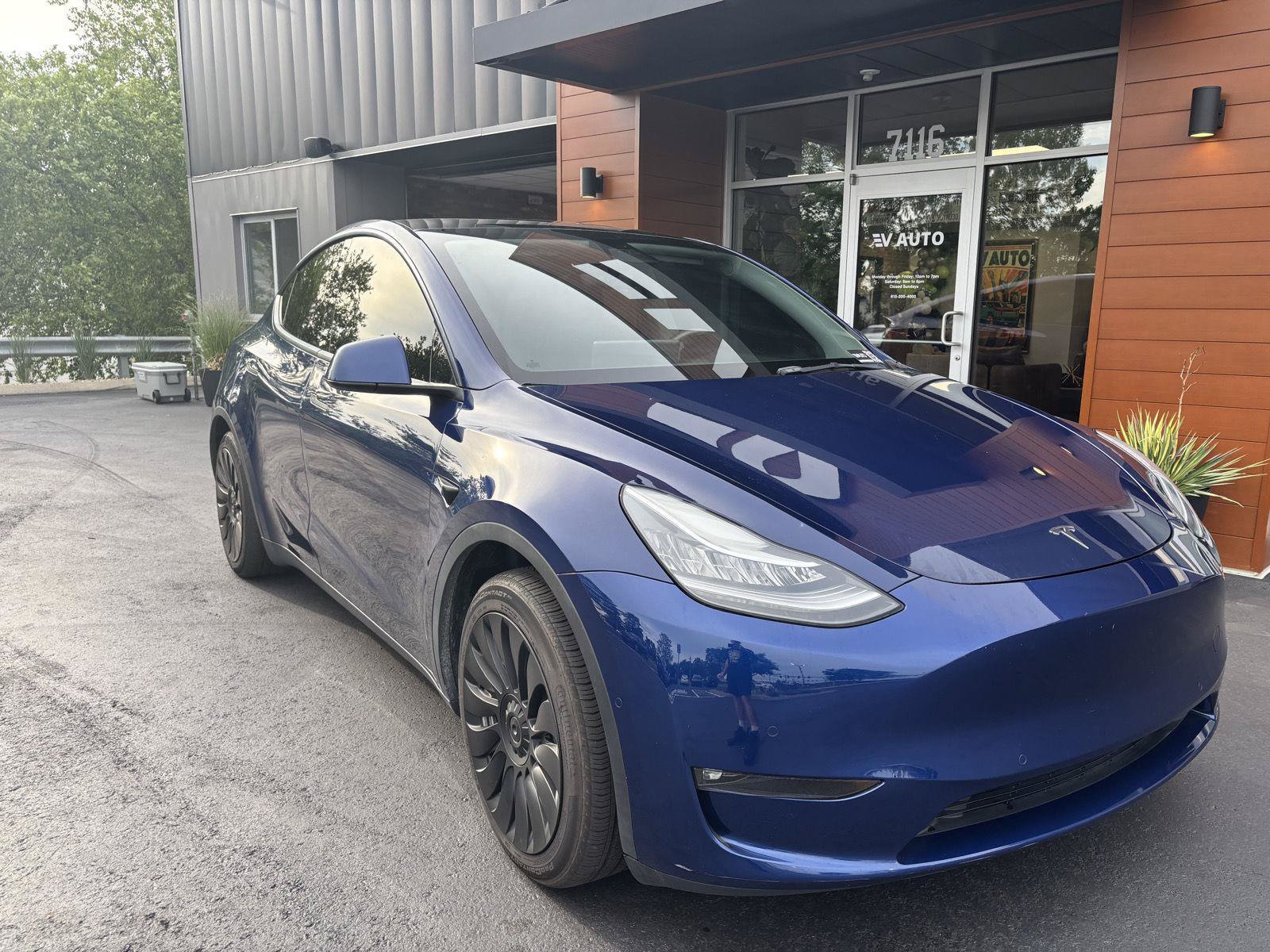 Used 2021 Tesla Model Y Long Range AWD/4WD image 3