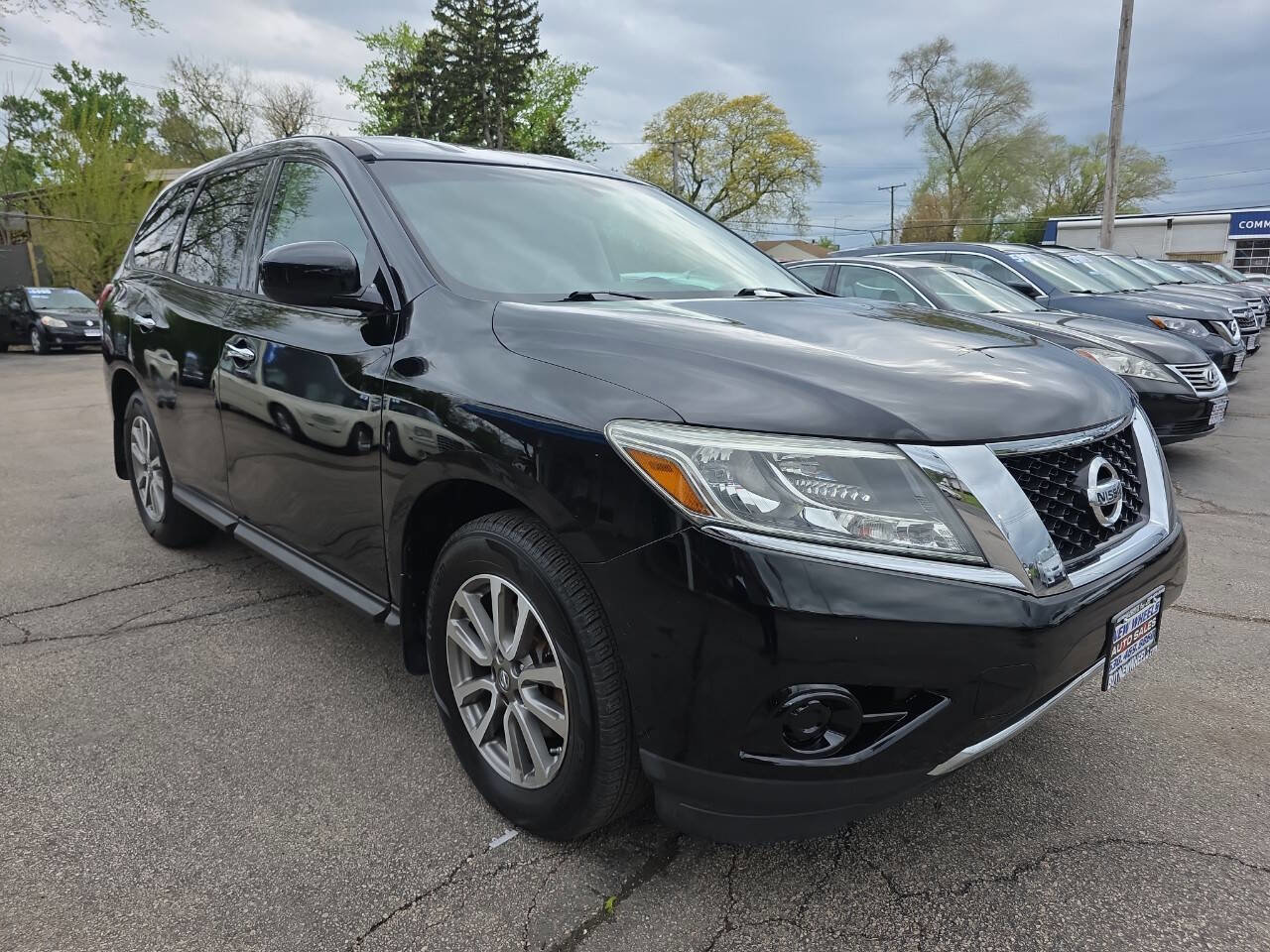 Used 2014 Nissan Pathfinder S AWD/4WD image 5